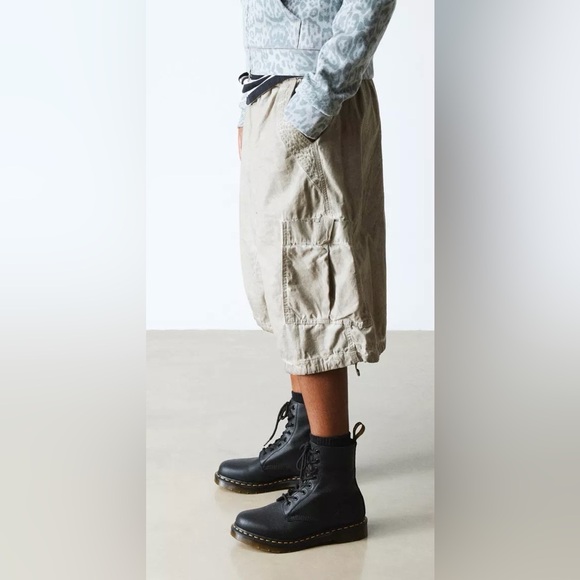 Dr. Martens Pascal Virginia Soft Leather Boots - Picture 2 of 6